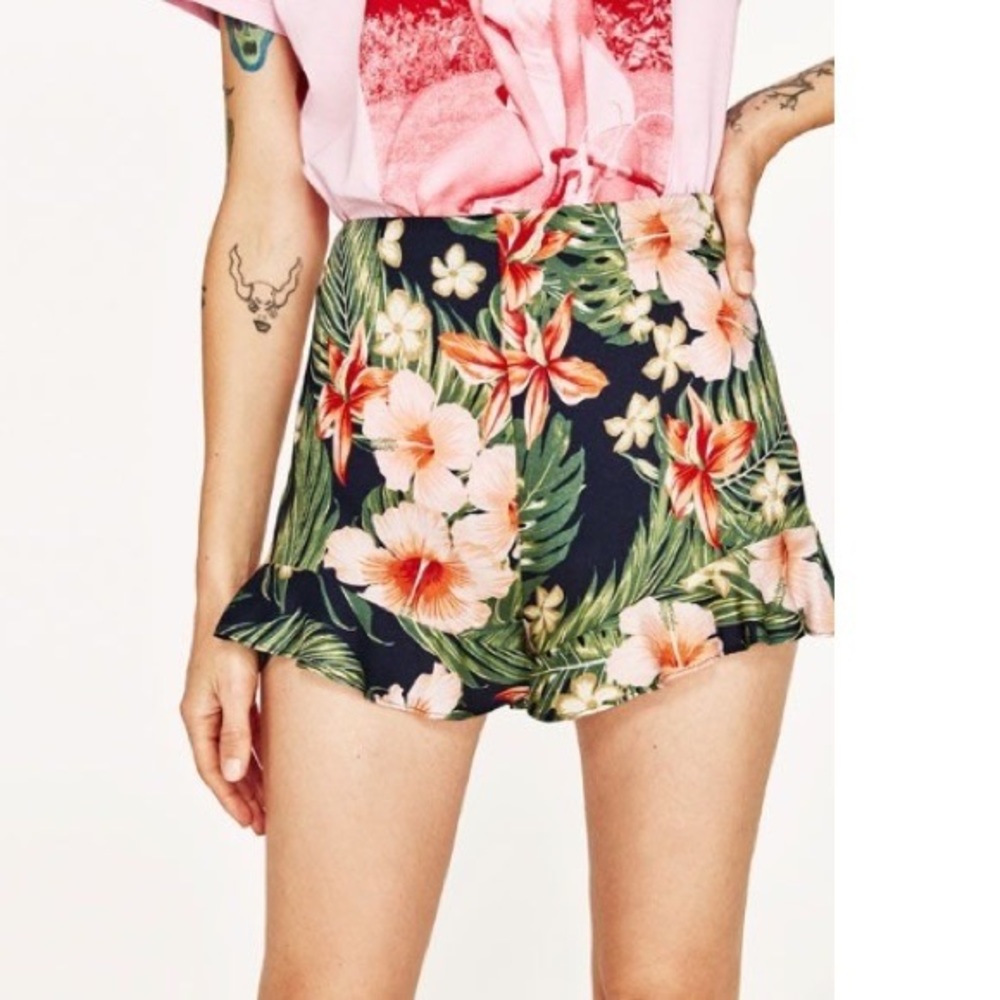 Zara Basic Navy Hawaiian Print Soft Ruffle Short